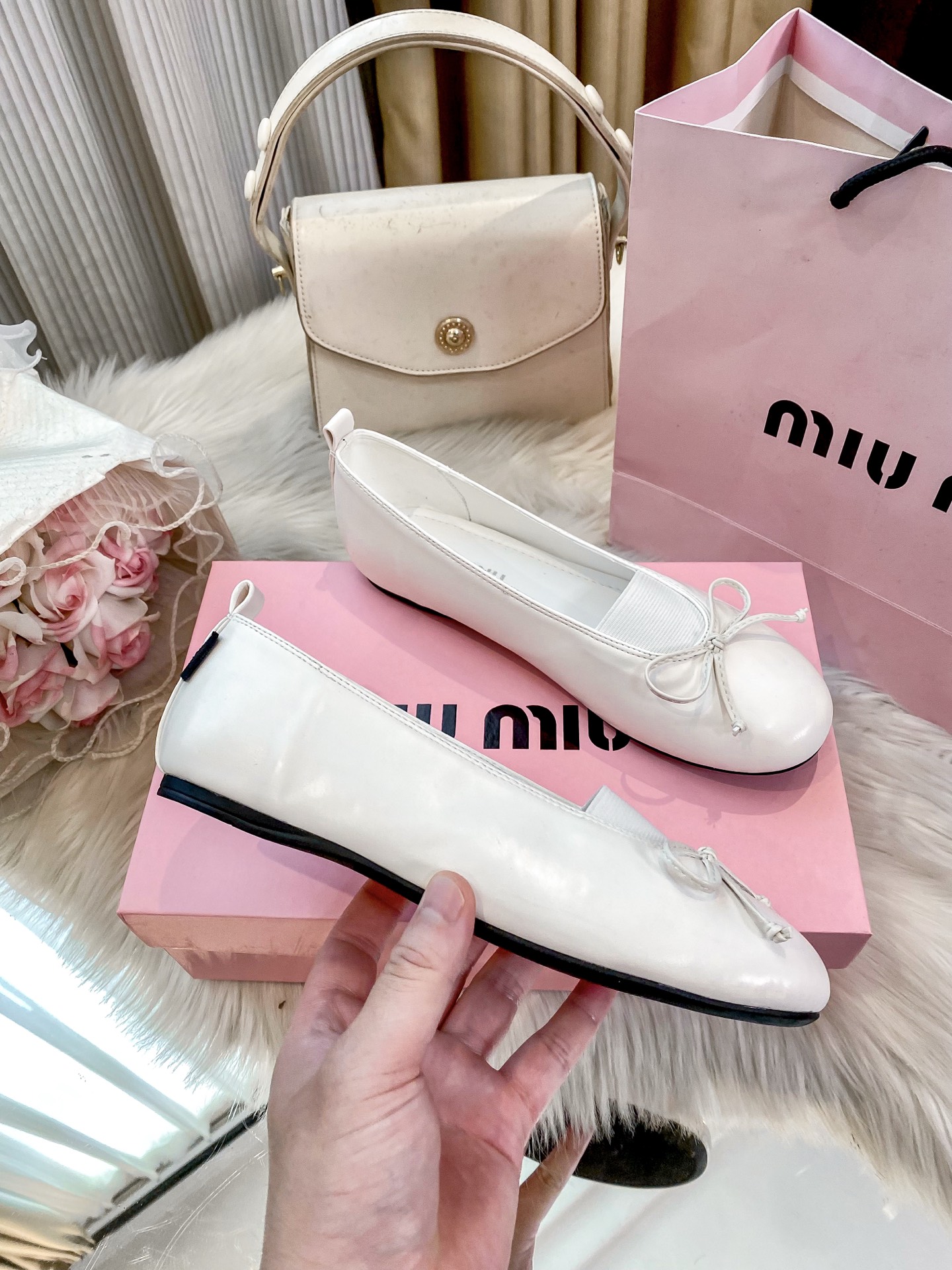 New flat ballet shoes for women