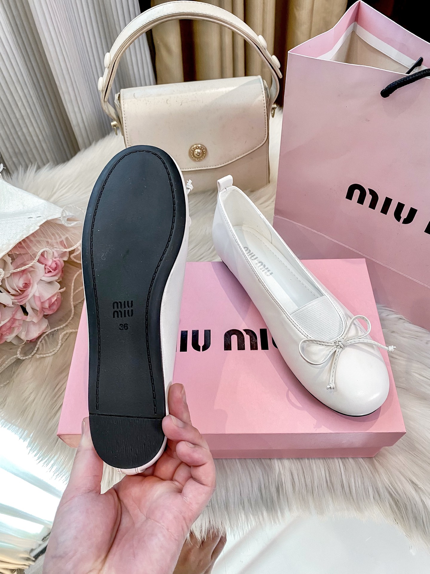 New flat ballet shoes for women