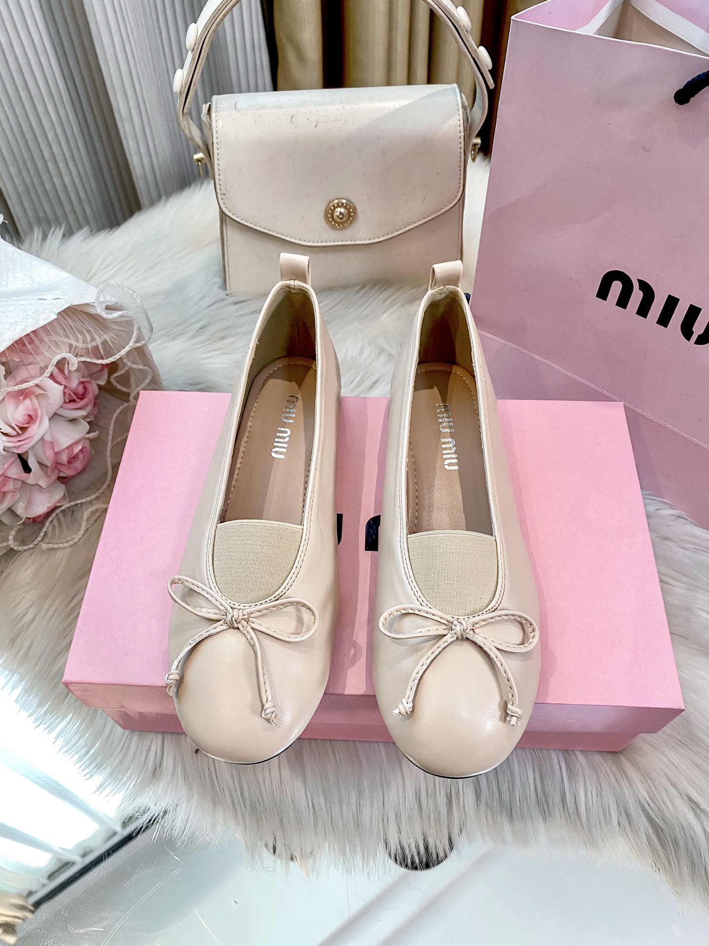 New flat ballet shoes for women