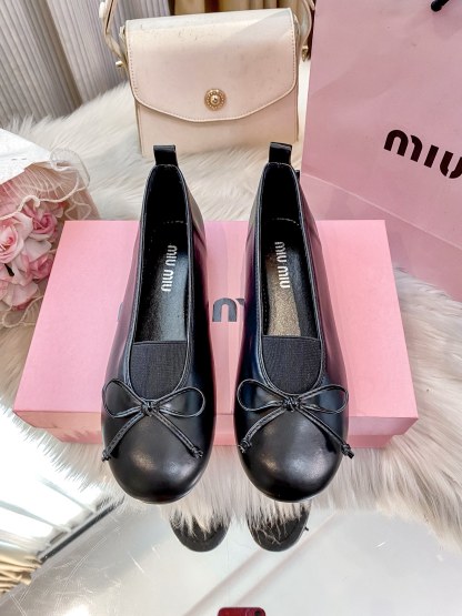 New flat ballet shoes for women