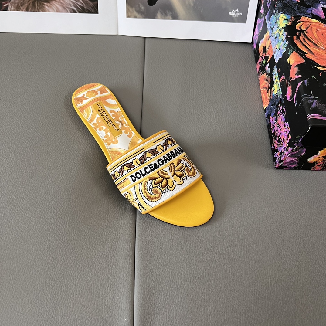 Hand-embroidered slippers