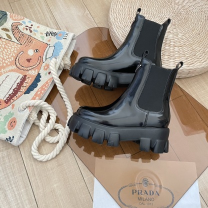Autumn/Winter Chelsea Boots