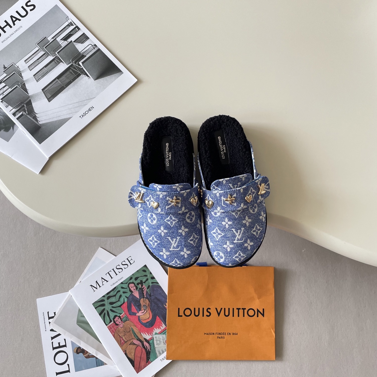 Printed head-covering couple's slippers