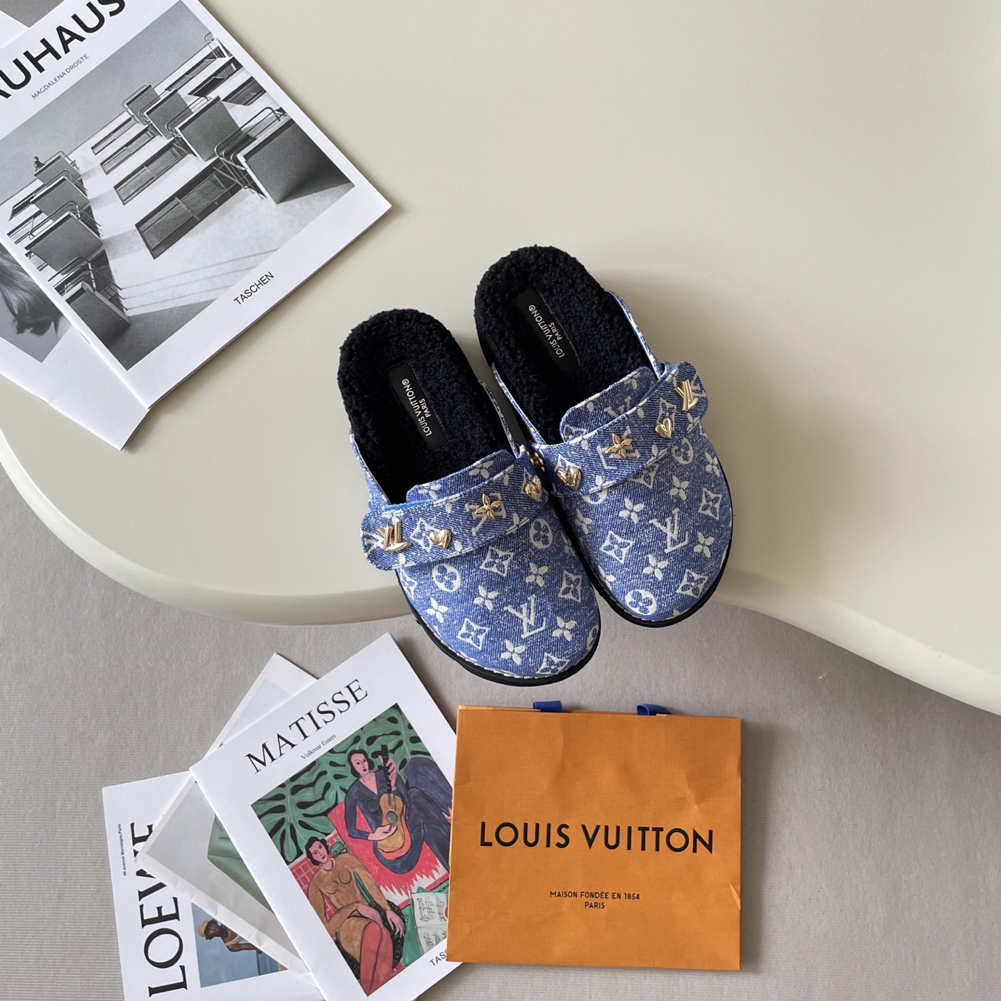 Printed head-covering couple's slippers