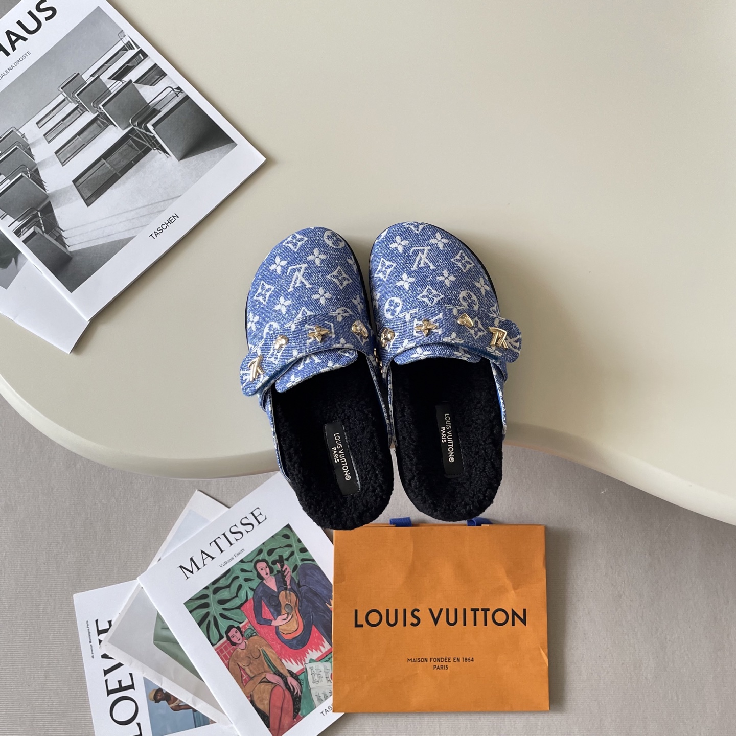 Printed head-covering couple's slippers