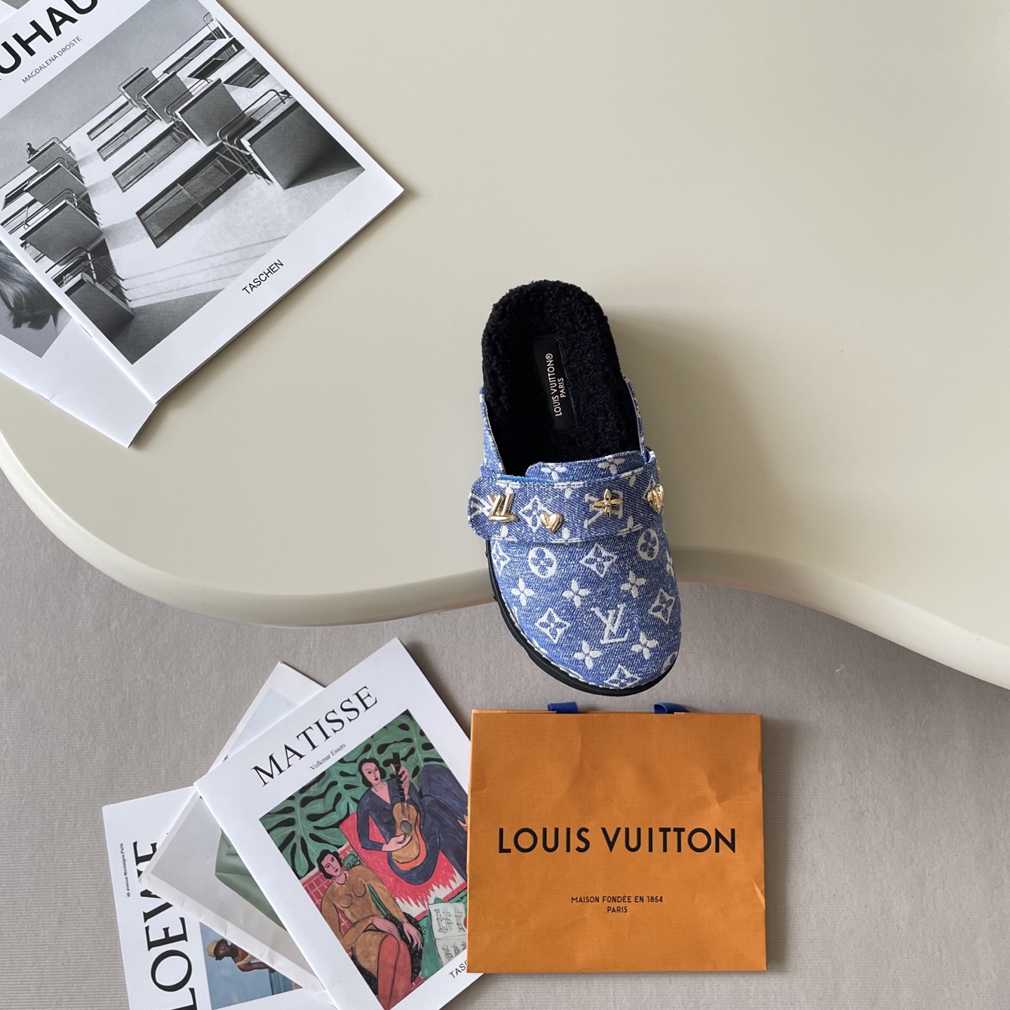 Printed head-covering couple's slippers