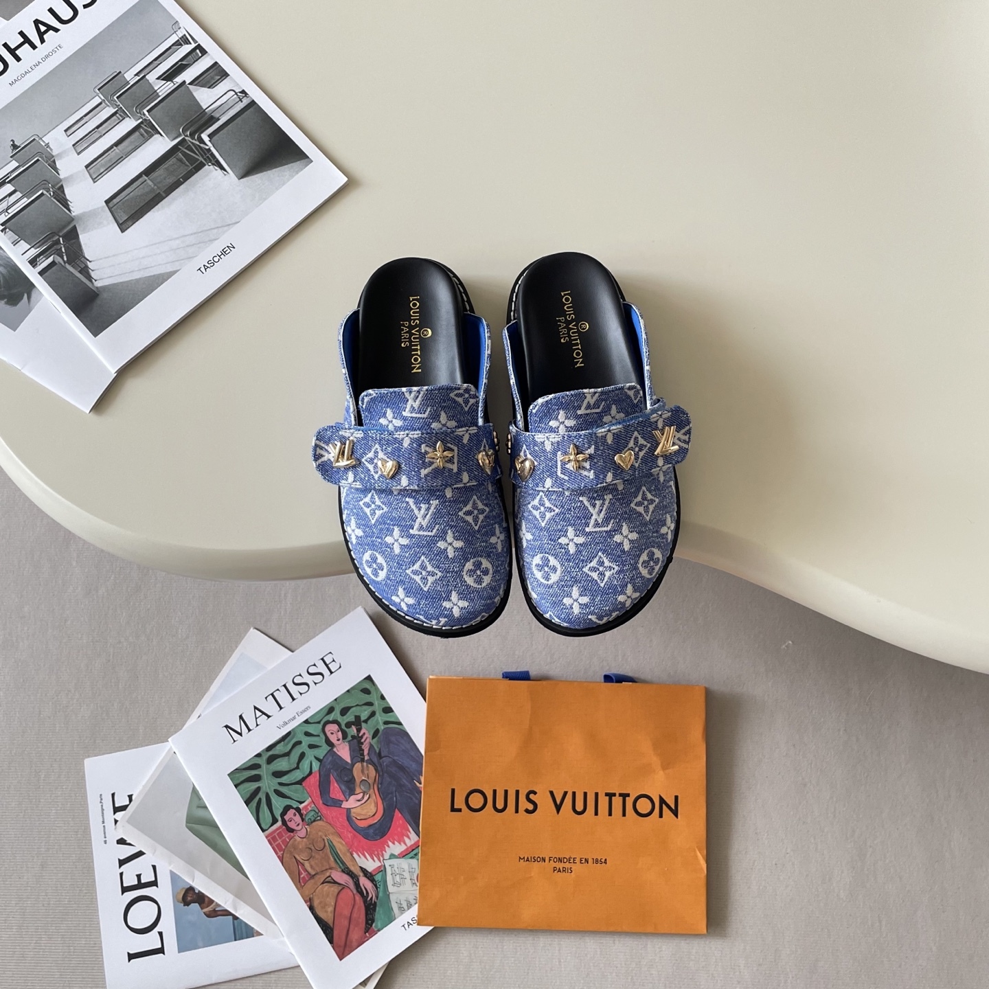 Printed head-covering couple's slippers