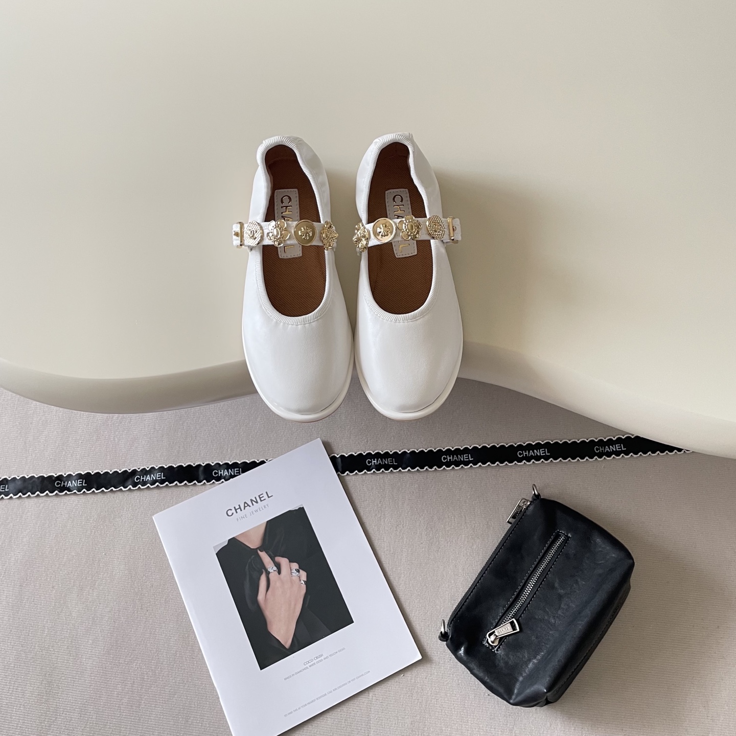 Autumn/Winter Limited Edition Four-Leaf Clover Flat Shoes