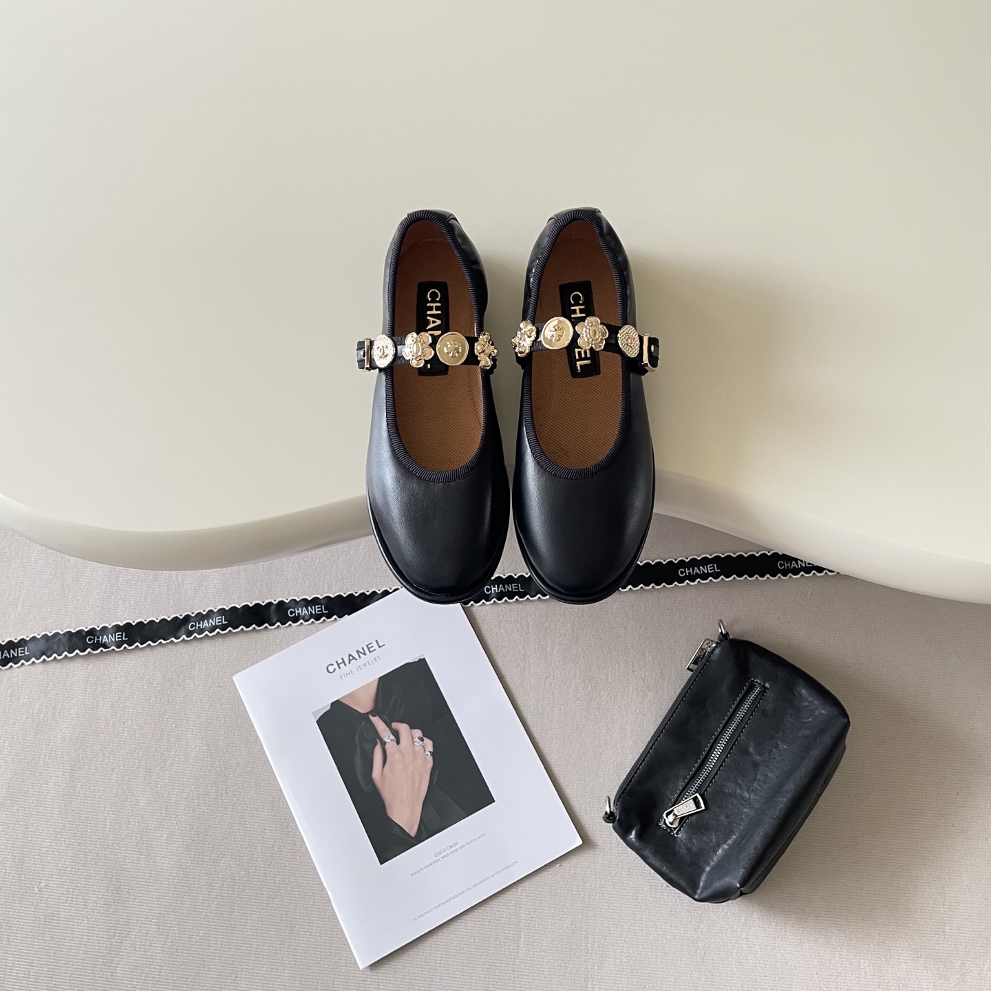 Autumn/Winter Limited Edition Four-Leaf Clover Flat Shoes