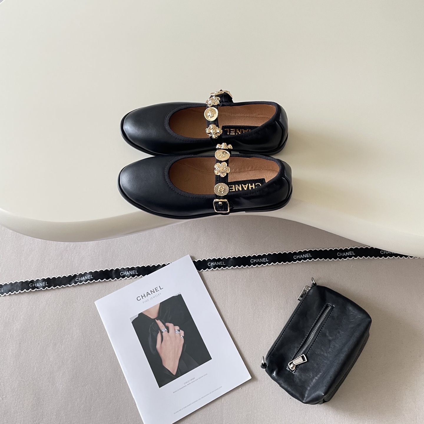 Autumn/Winter Limited Edition Four-Leaf Clover Flat Shoes