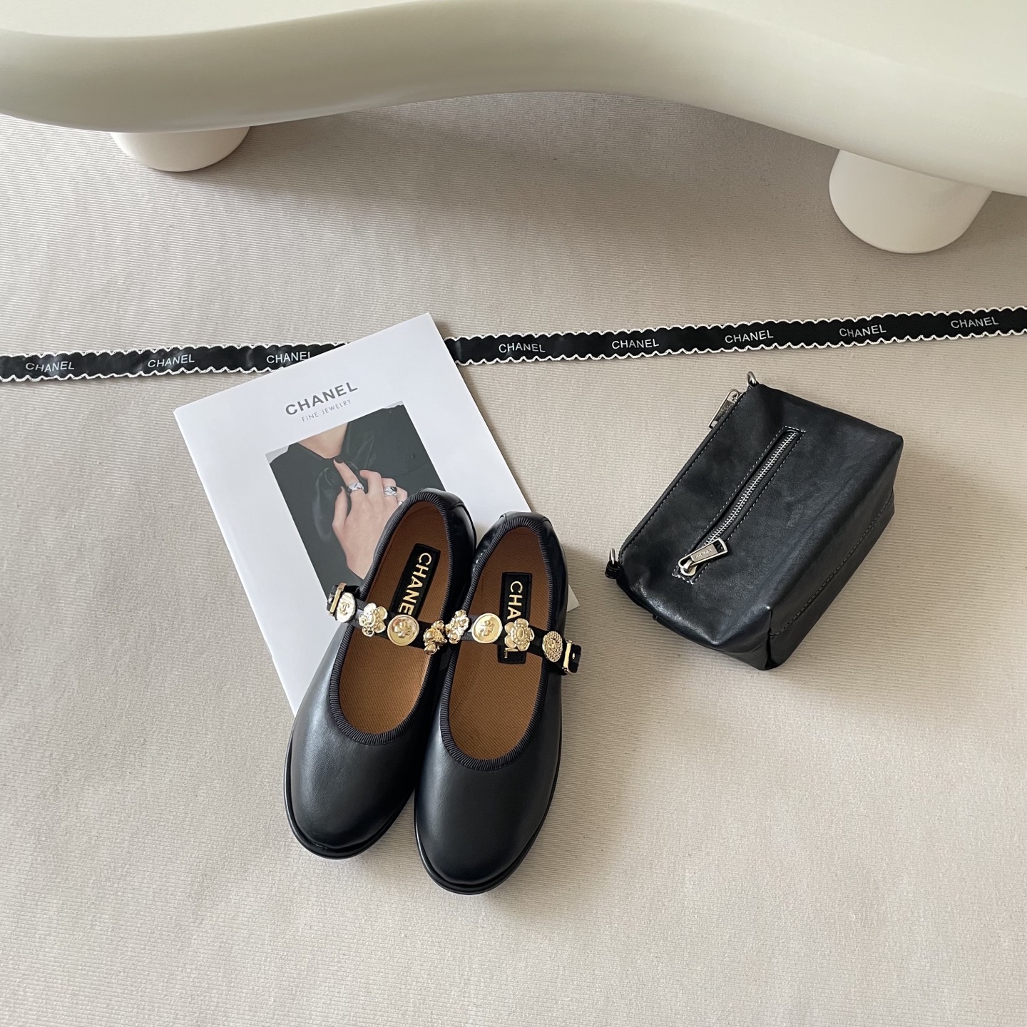 Autumn/Winter Limited Edition Four-Leaf Clover Flat Shoes