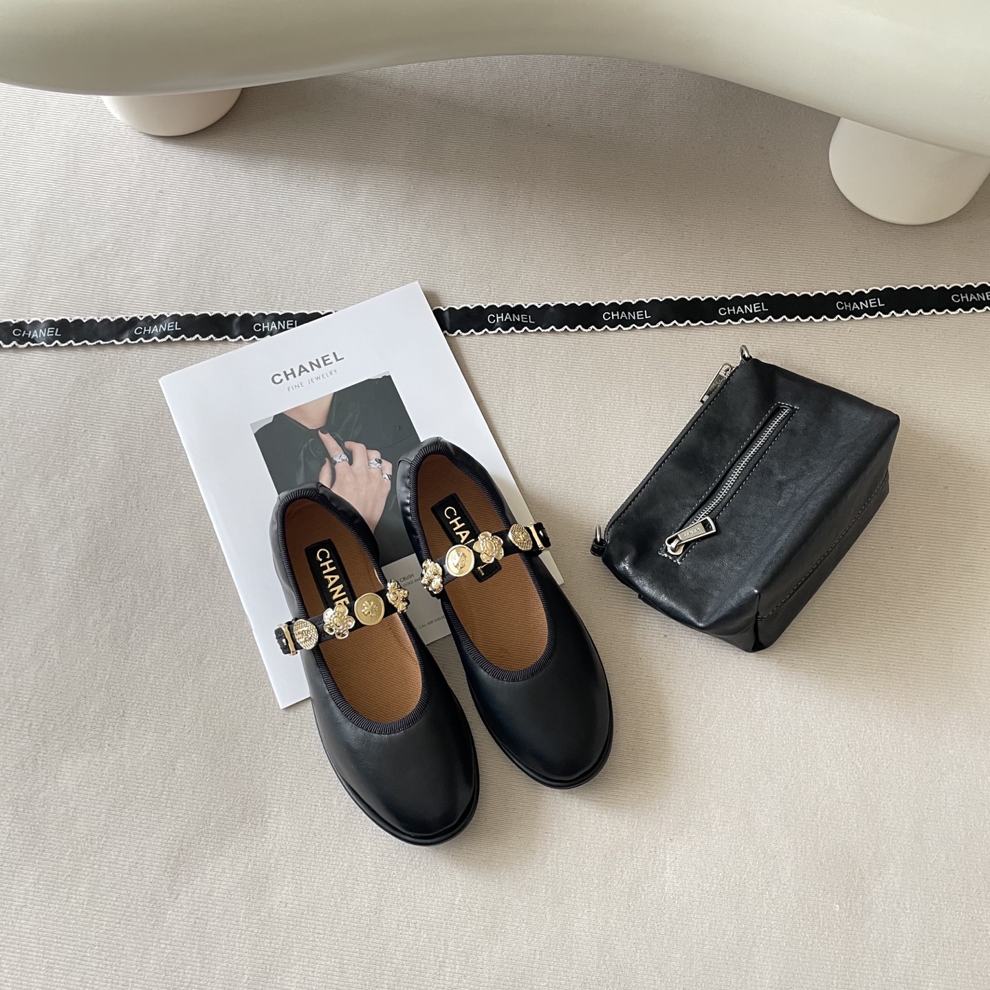 Autumn/Winter Limited Edition Four-Leaf Clover Flat Shoes