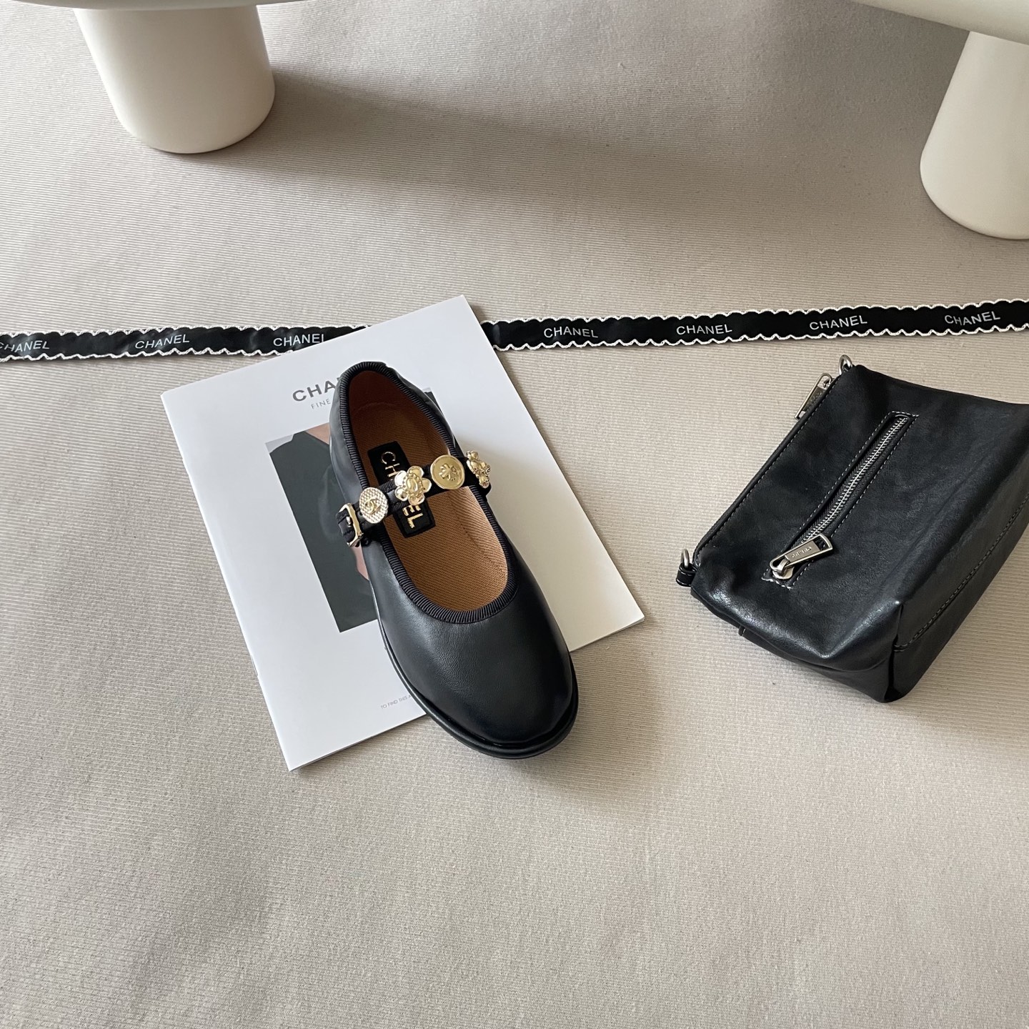 Autumn/Winter Limited Edition Four-Leaf Clover Flat Shoes