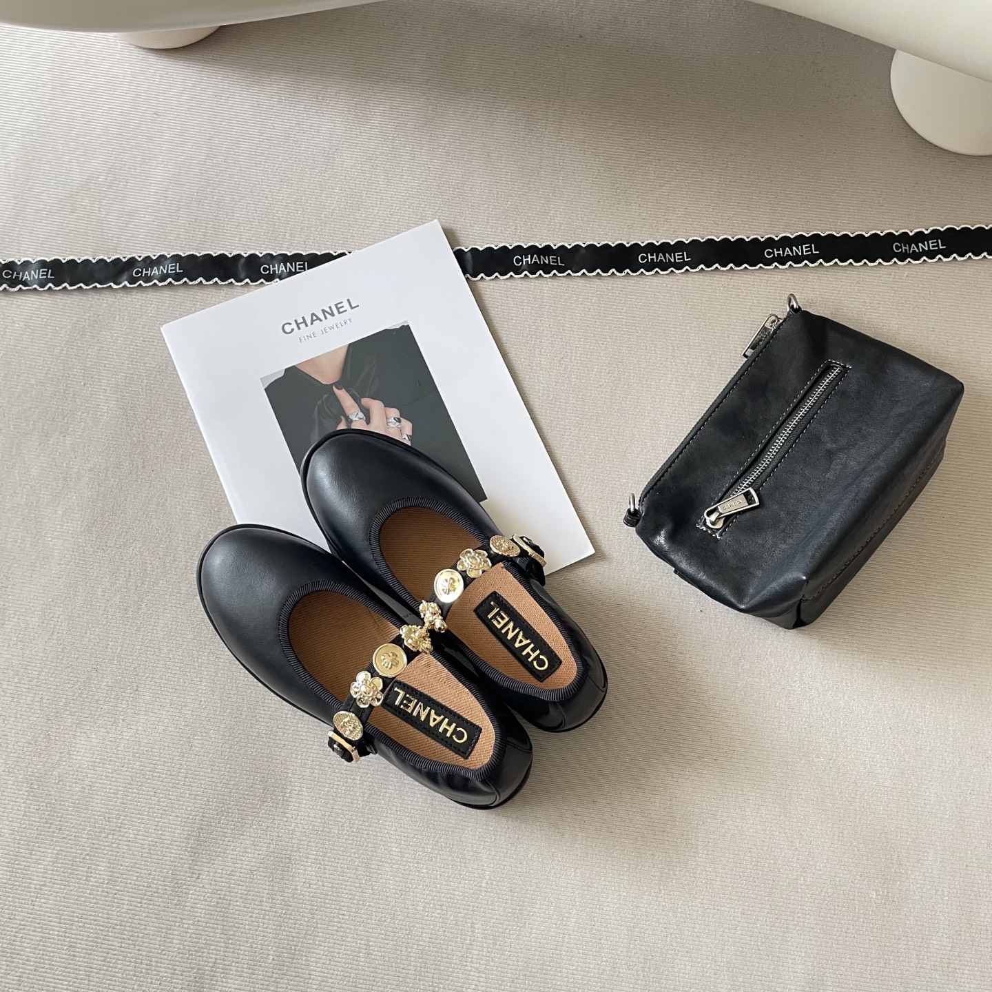 Autumn/Winter Limited Edition Four-Leaf Clover Flat Shoes