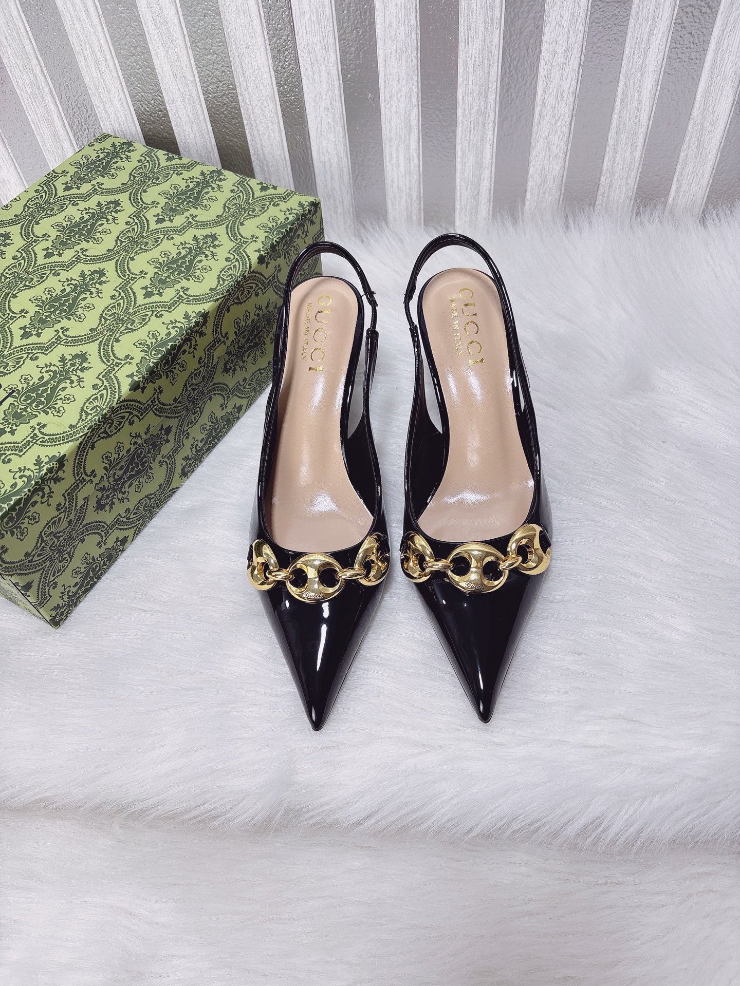 Chain-detail high-heeled sandals/kitten heels