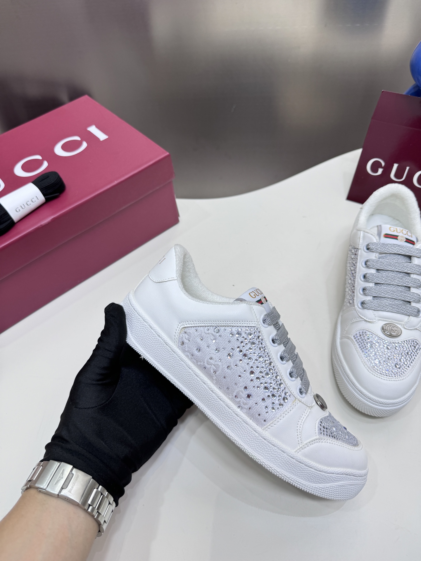 Distressed casual sneakers