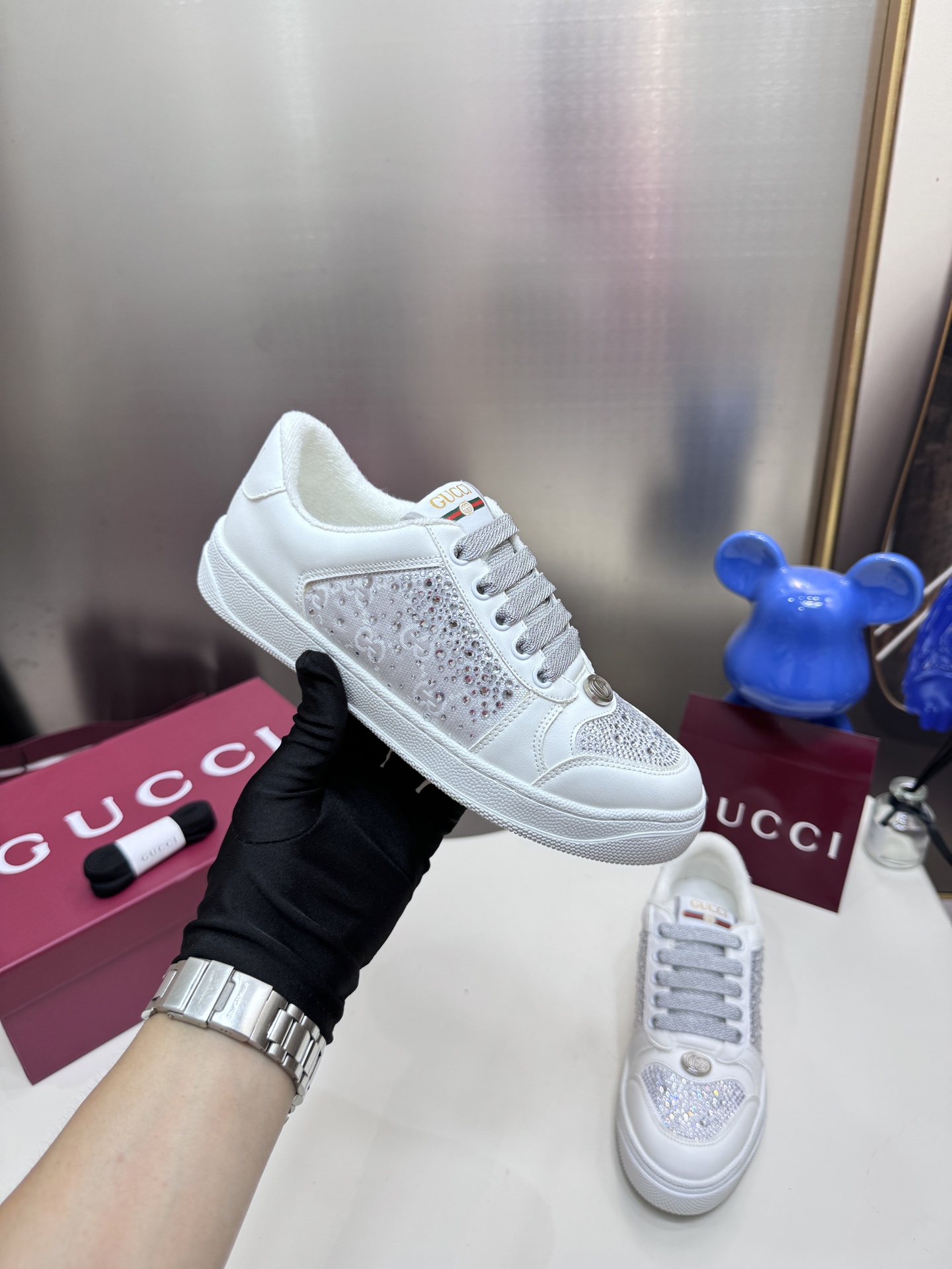 Distressed casual sneakers