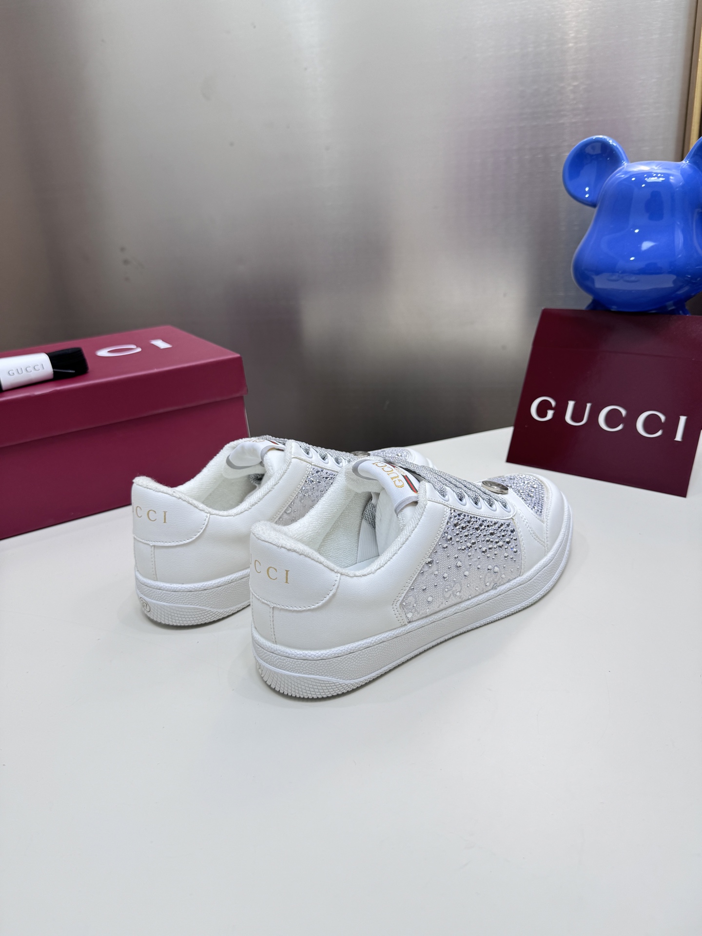 Distressed casual sneakers