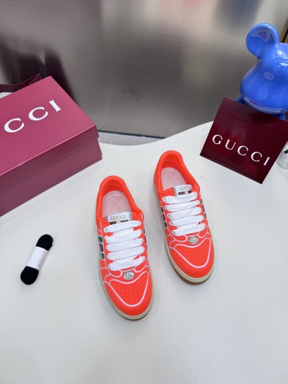 Distressed casual sneakers