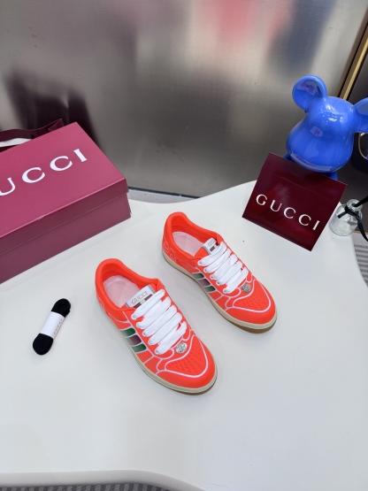 Distressed casual sneakers