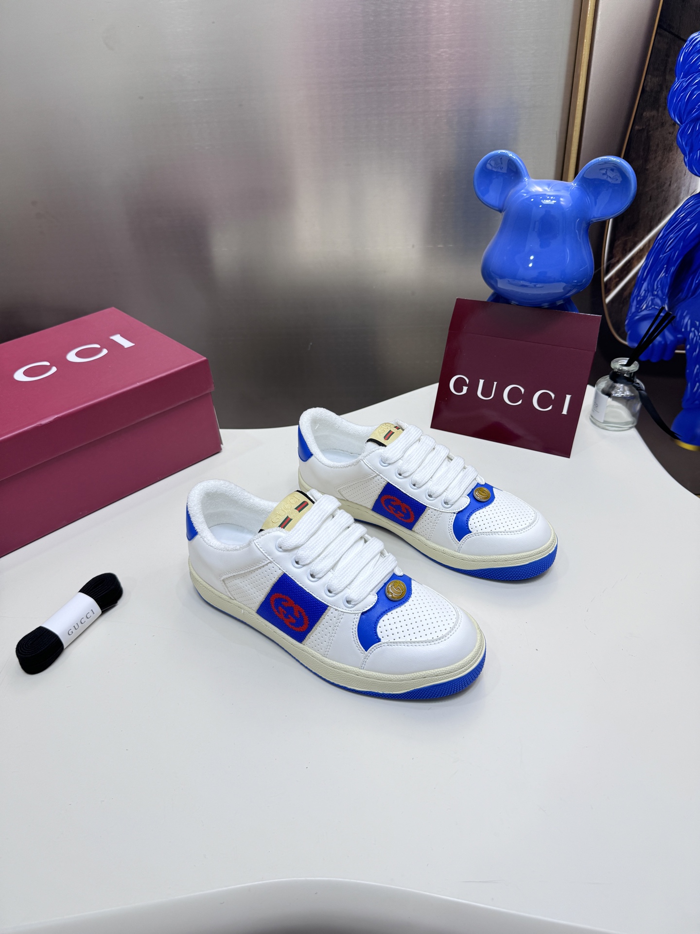 Distressed casual sneakers