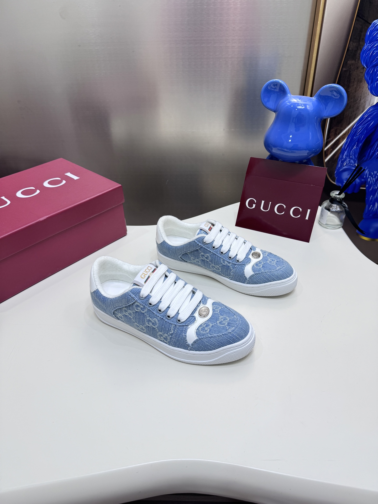 Distressed casual sneakers