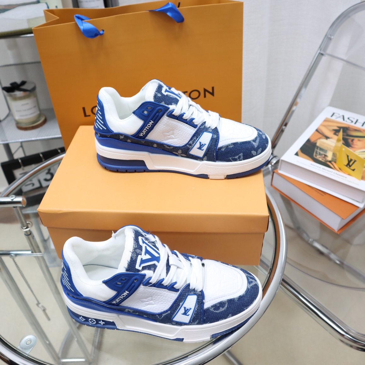 Casual breathable sports shoes