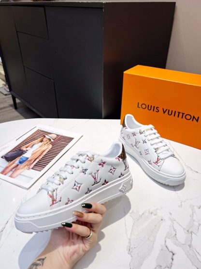 Thickened classic athletic shoes