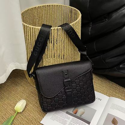 Stylish flap-closure casual shoulder bag