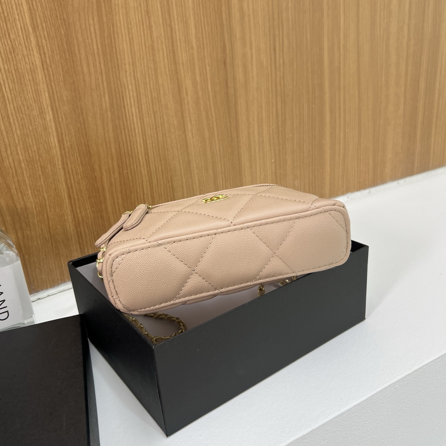 High-end small square handbag