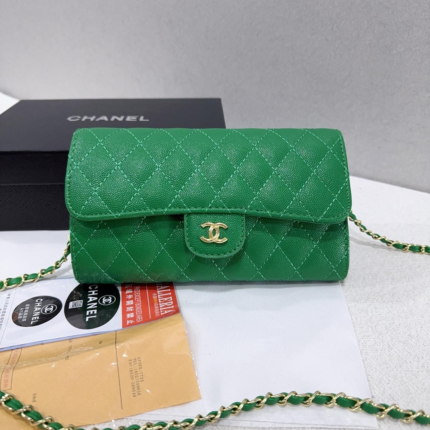 New diamond-patterned single-shoulder crossbody bag