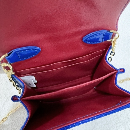 Fashionable and classic styles
