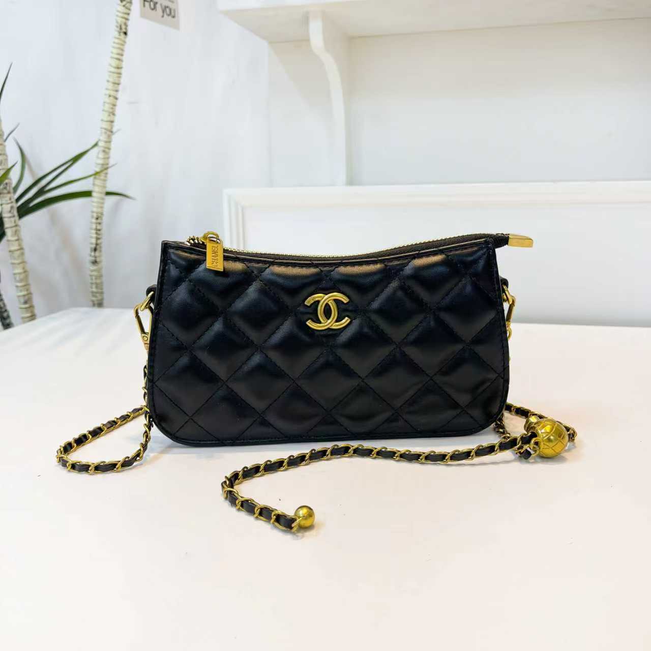 New stylish single-shoulder crossbody bag