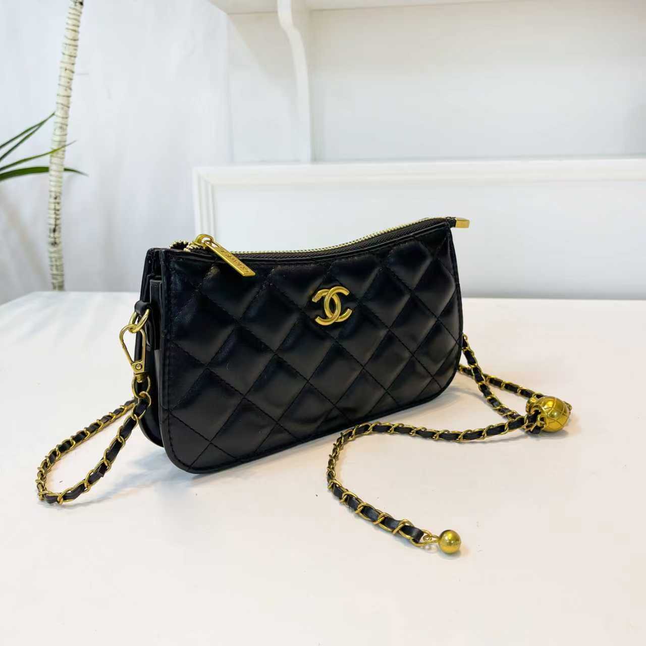 New stylish single-shoulder crossbody bag