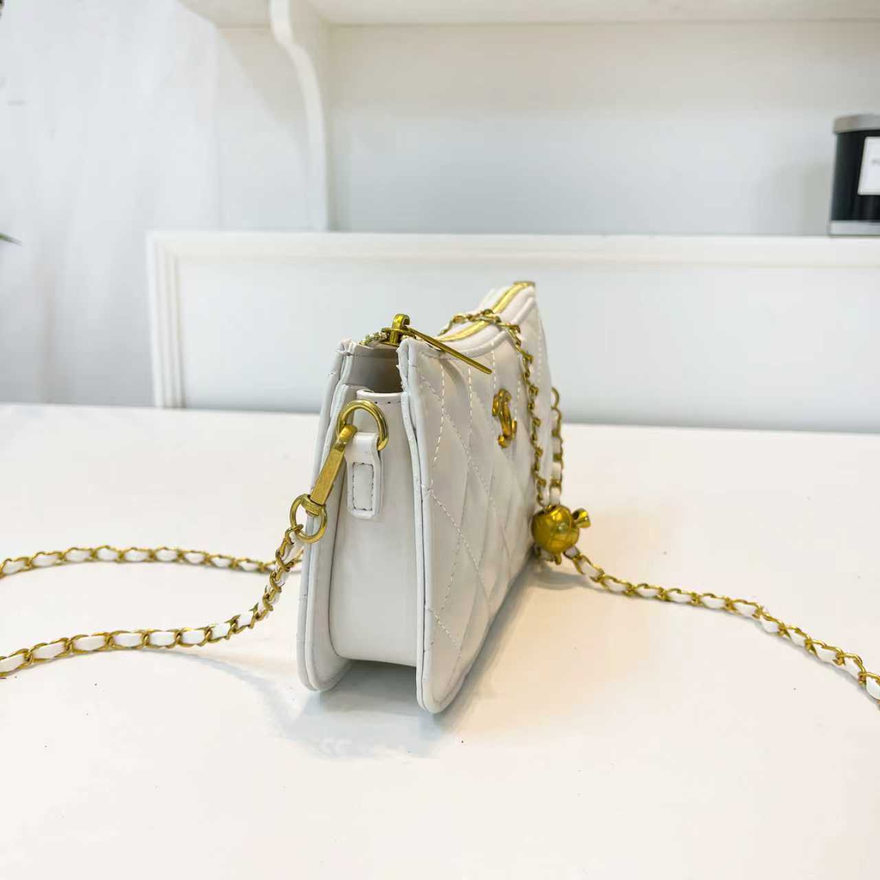 New stylish single-shoulder crossbody bag