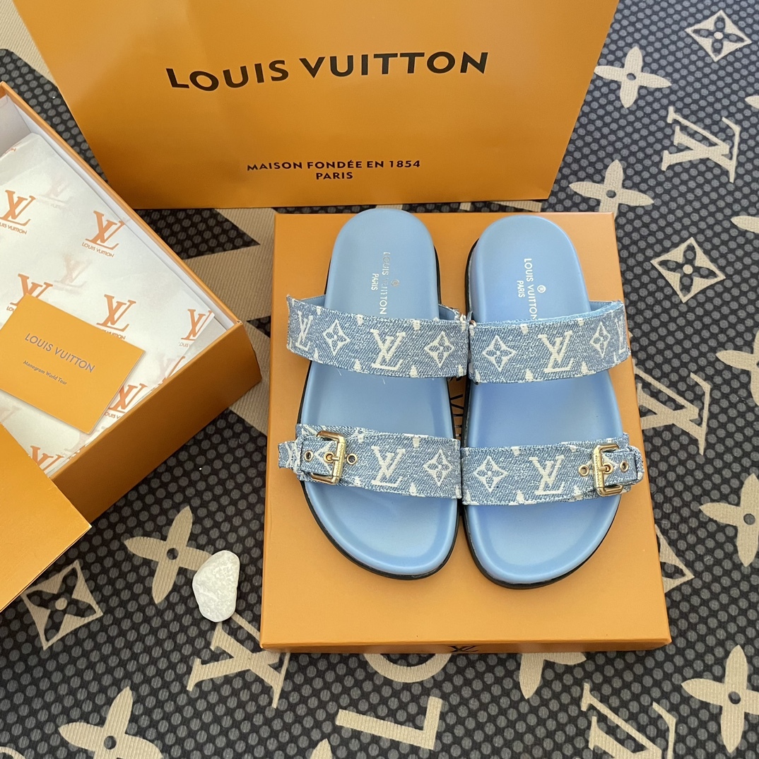 Classic sandals (a personal favorite)