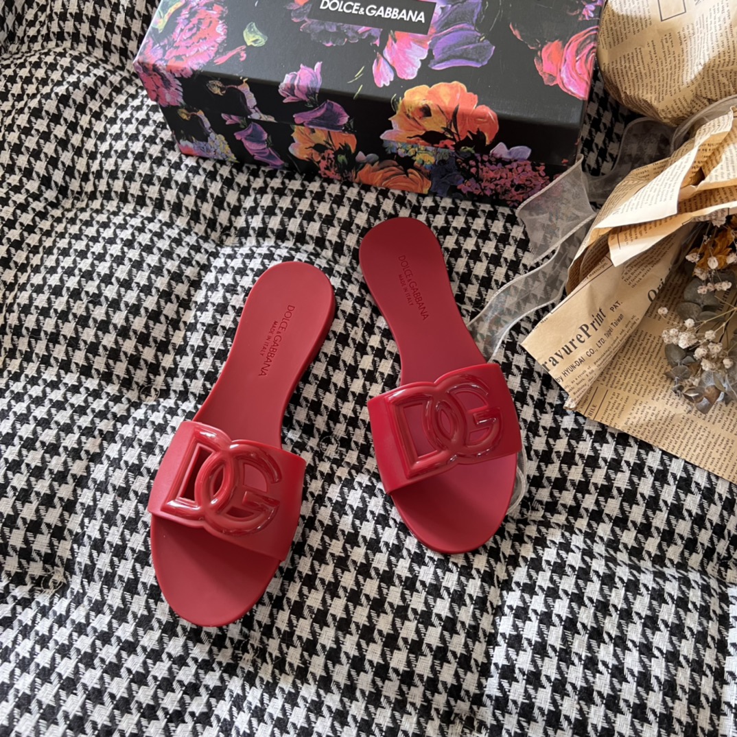 Early Summer Jelly Sandals