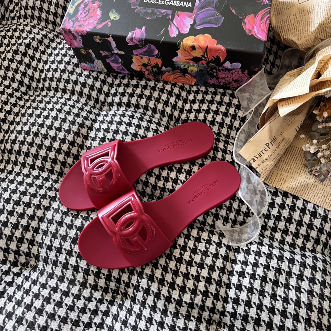 Early Summer Jelly Sandals