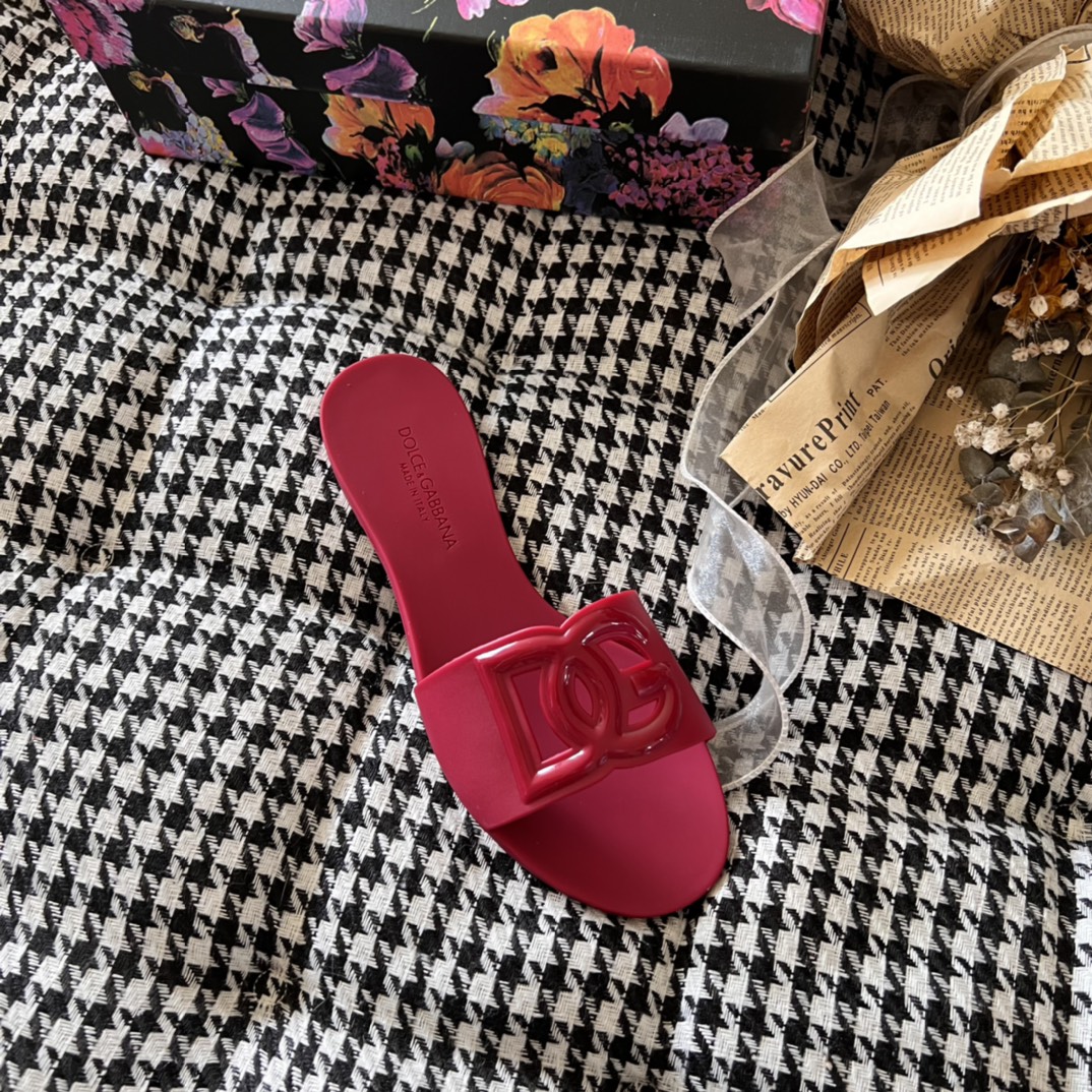 Early Summer Jelly Sandals