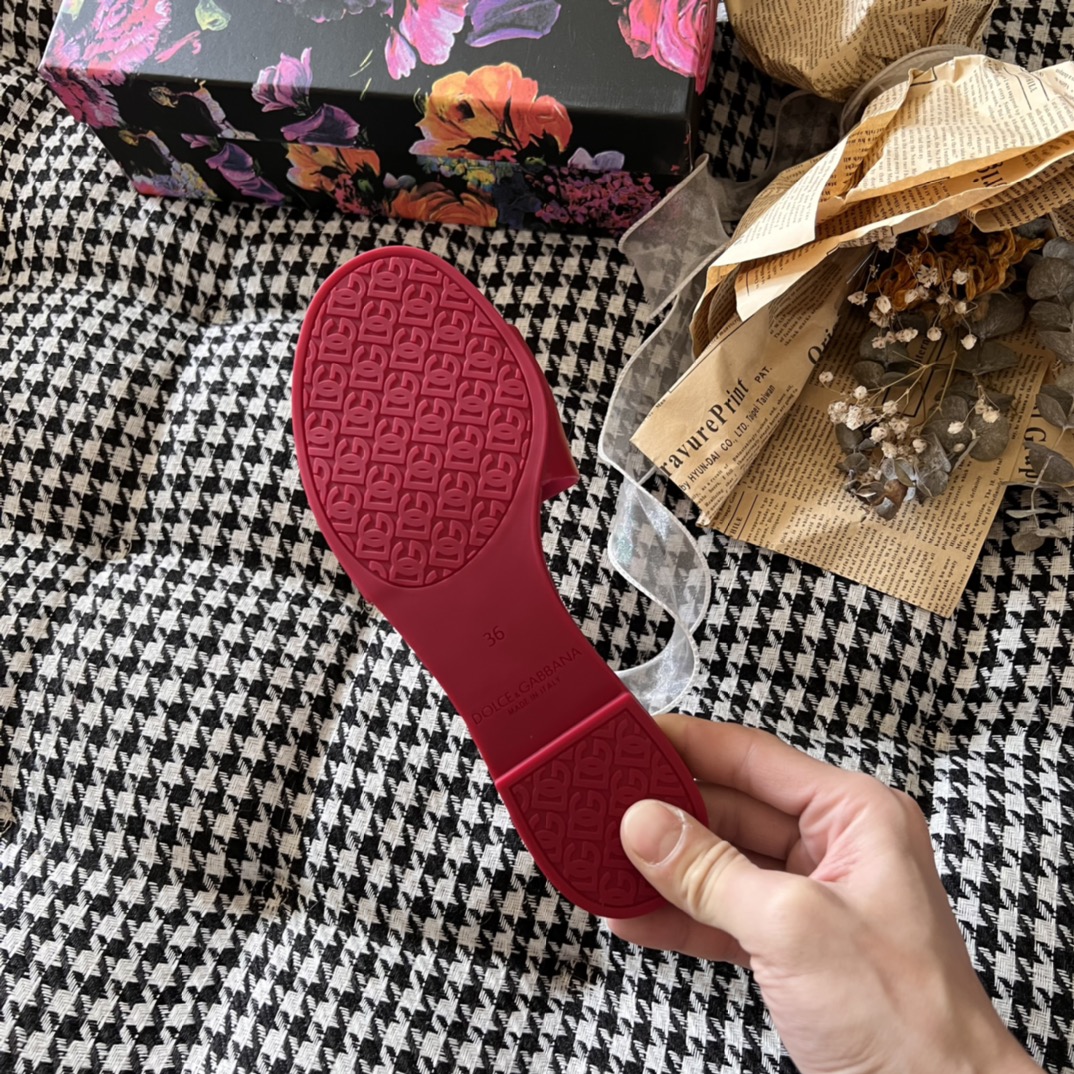 Early Summer Jelly Sandals