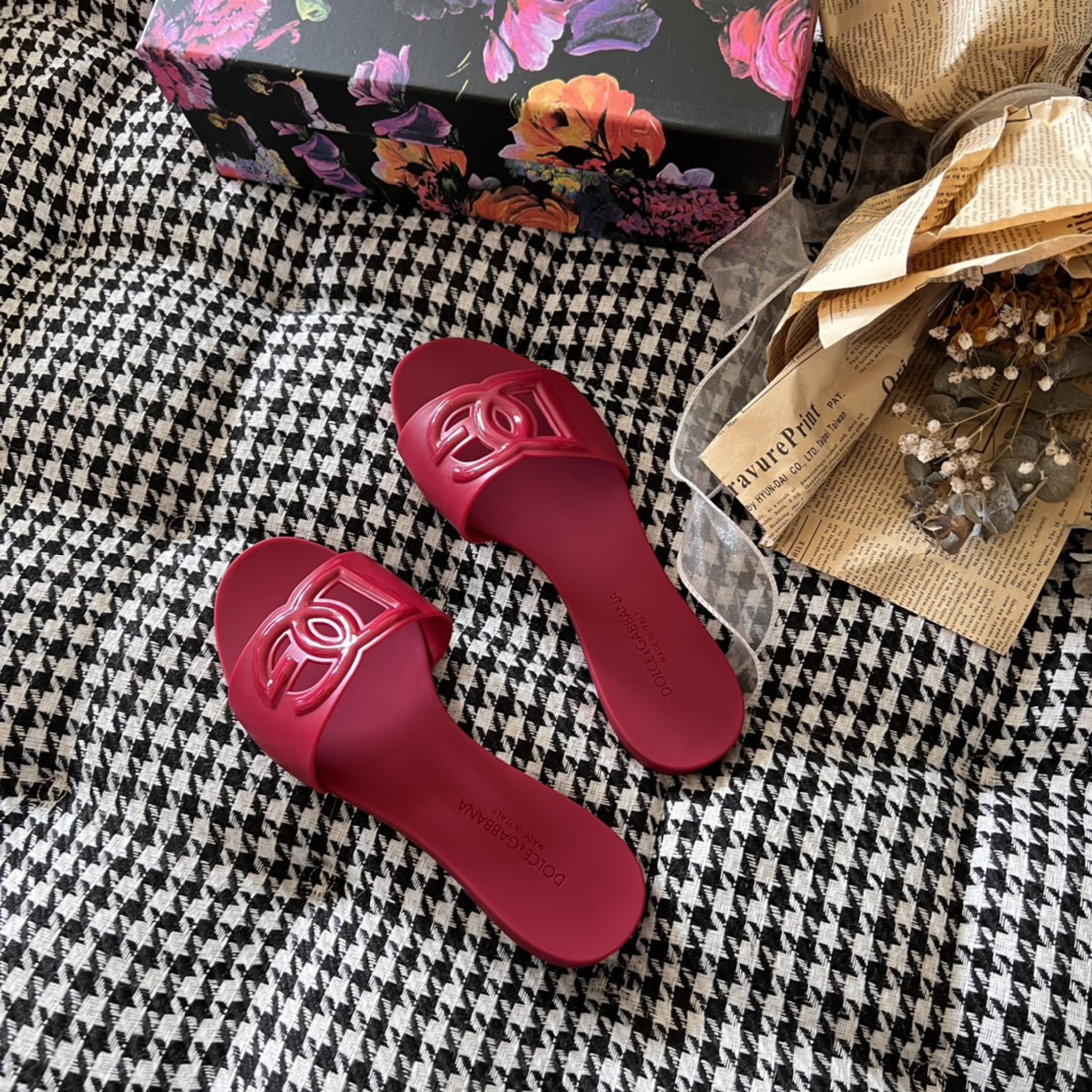 Early Summer Jelly Sandals