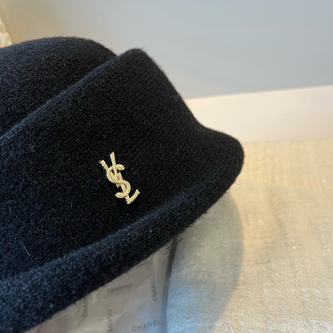 New style wool felt brimmed hat