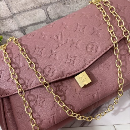 Stylish single-shoulder crossbody bag