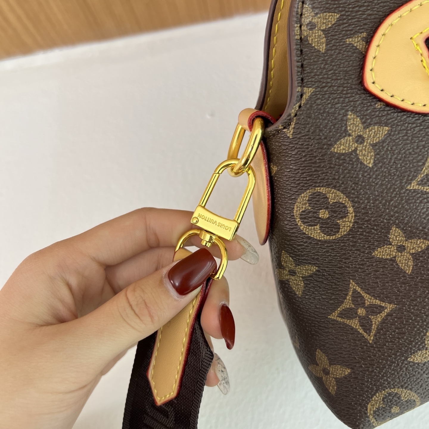 Vintage commuter handbag