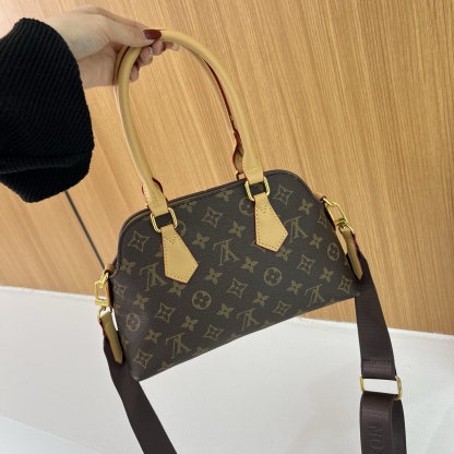 Vintage commuter handbag