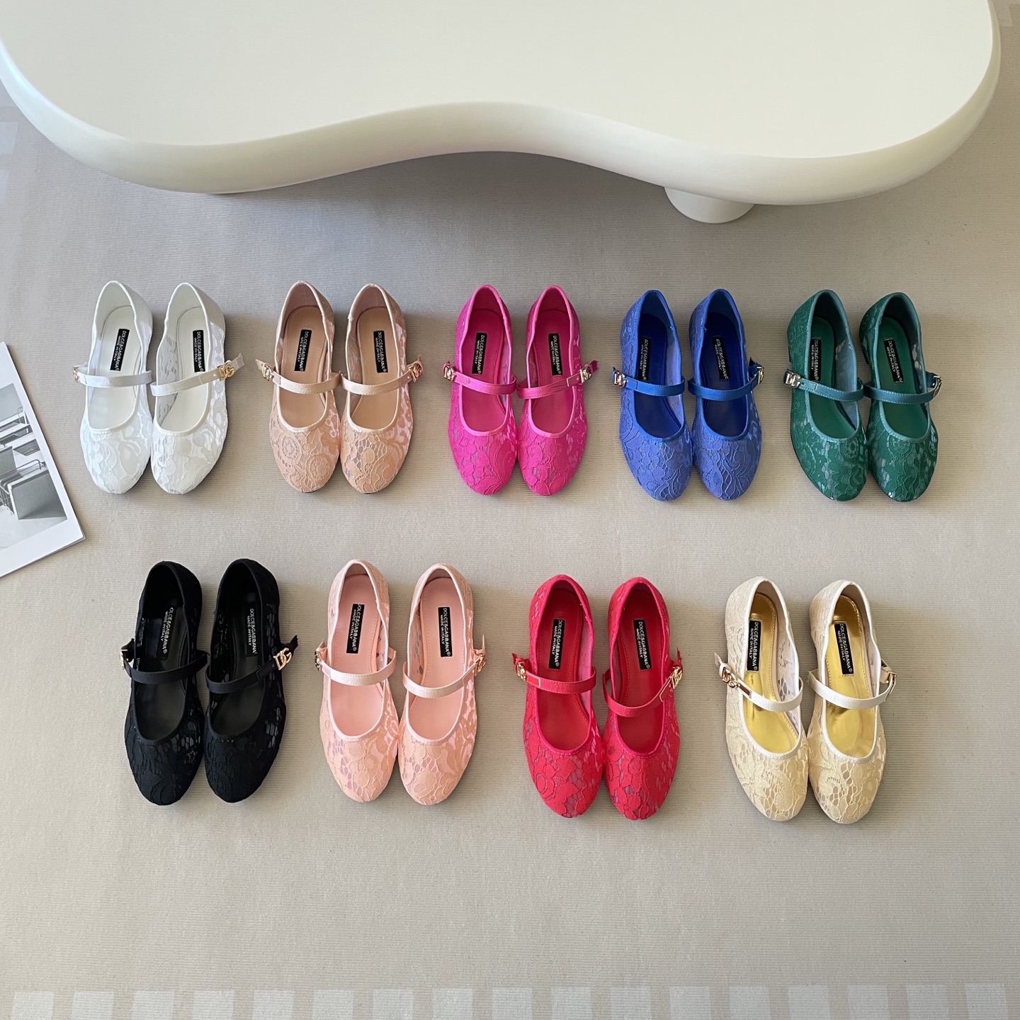 Lace cutout ballet flats