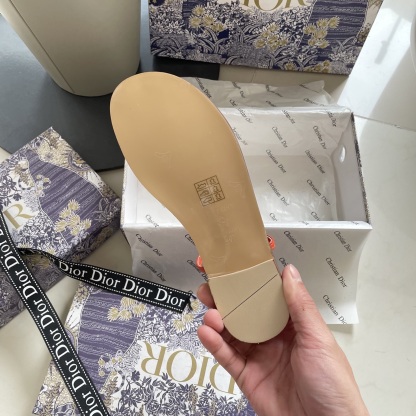 Spring new arrivals: outfit ideas with sandals
