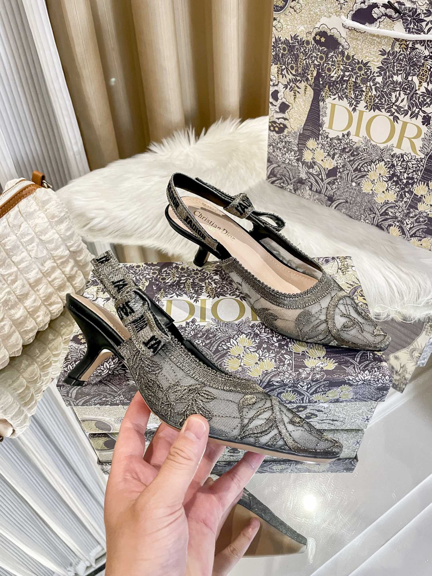 New embroidered kitten heel sandals