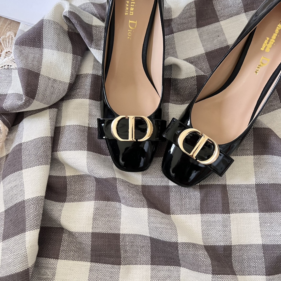 New limited edition chunky-heeled shoes