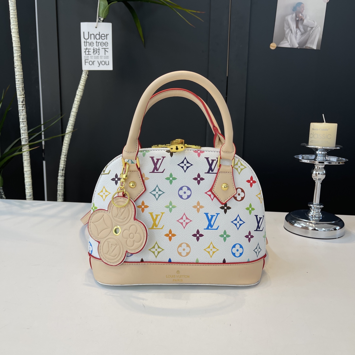 Stylish and unique shell-shaped bag